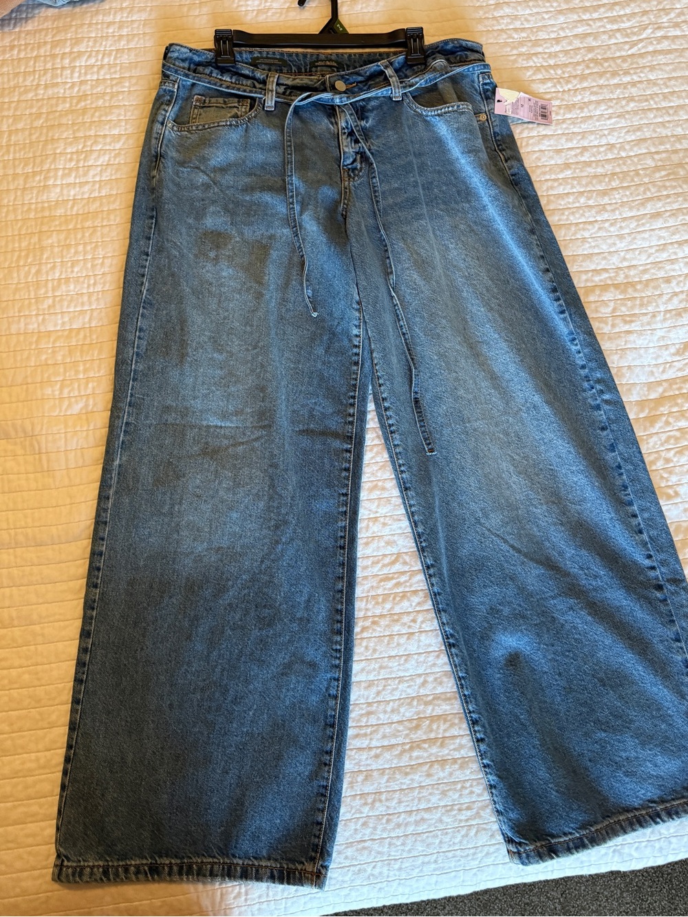 Wild Fable Low Rise Baggy Jeans Size 12 Light Wash Wide Leg Y2K
